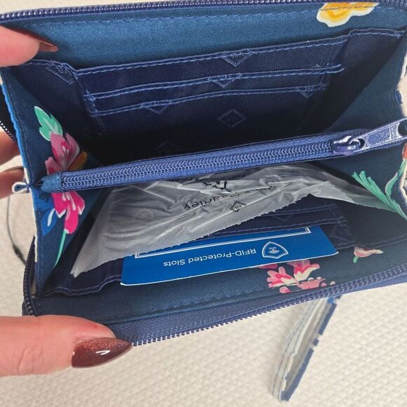 Vera Bradley RFID Grab & Go Wristlet Santiago Woven NEW - Picture 3 of 3